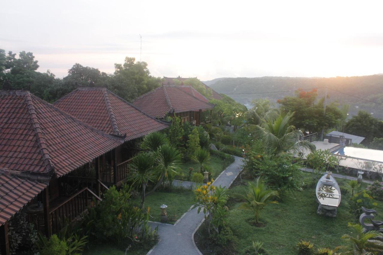 Hotel Dmas Huts Lembongan Exterior foto