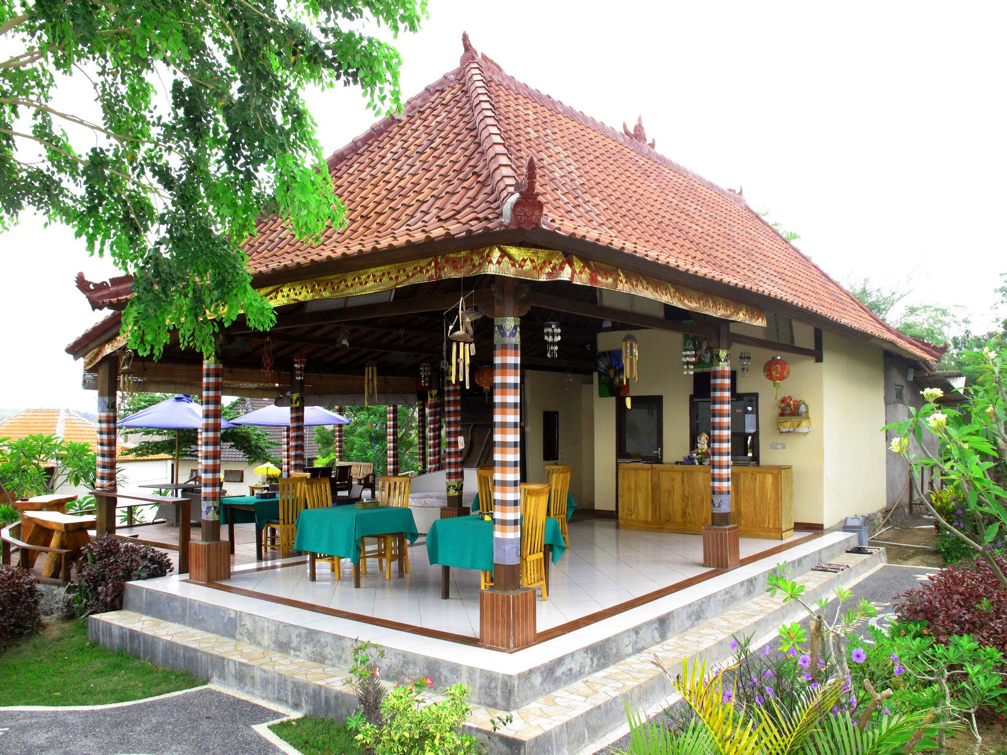 Hotel Dmas Huts Lembongan Exterior foto