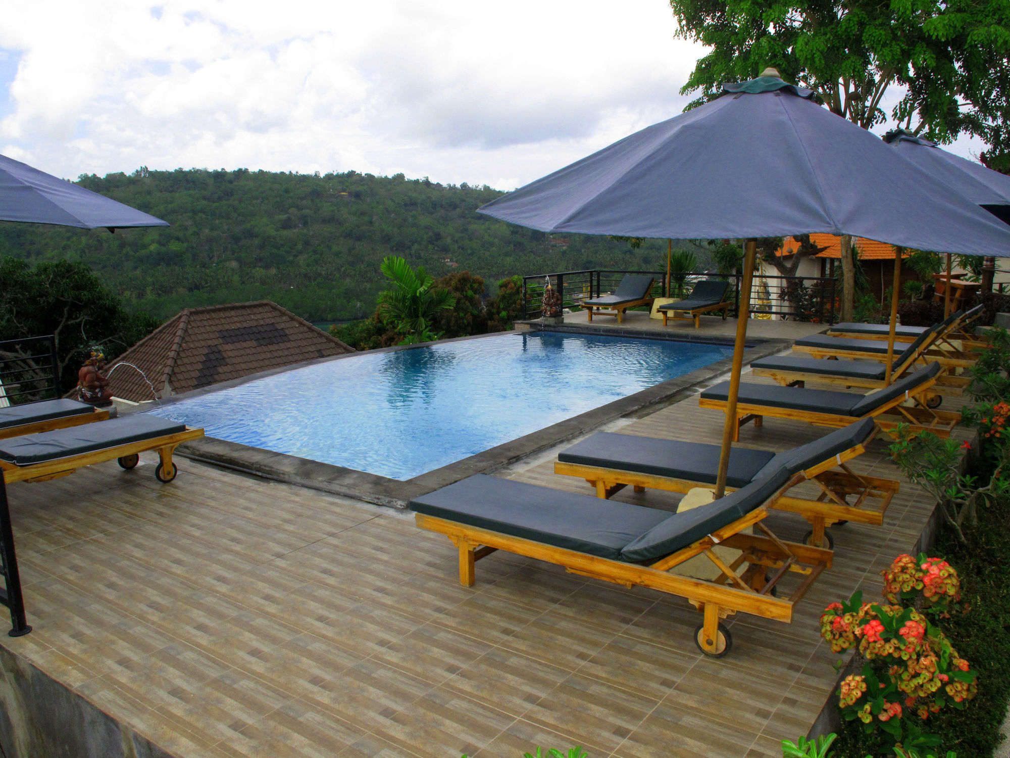 Hotel Dmas Huts Lembongan Exterior foto