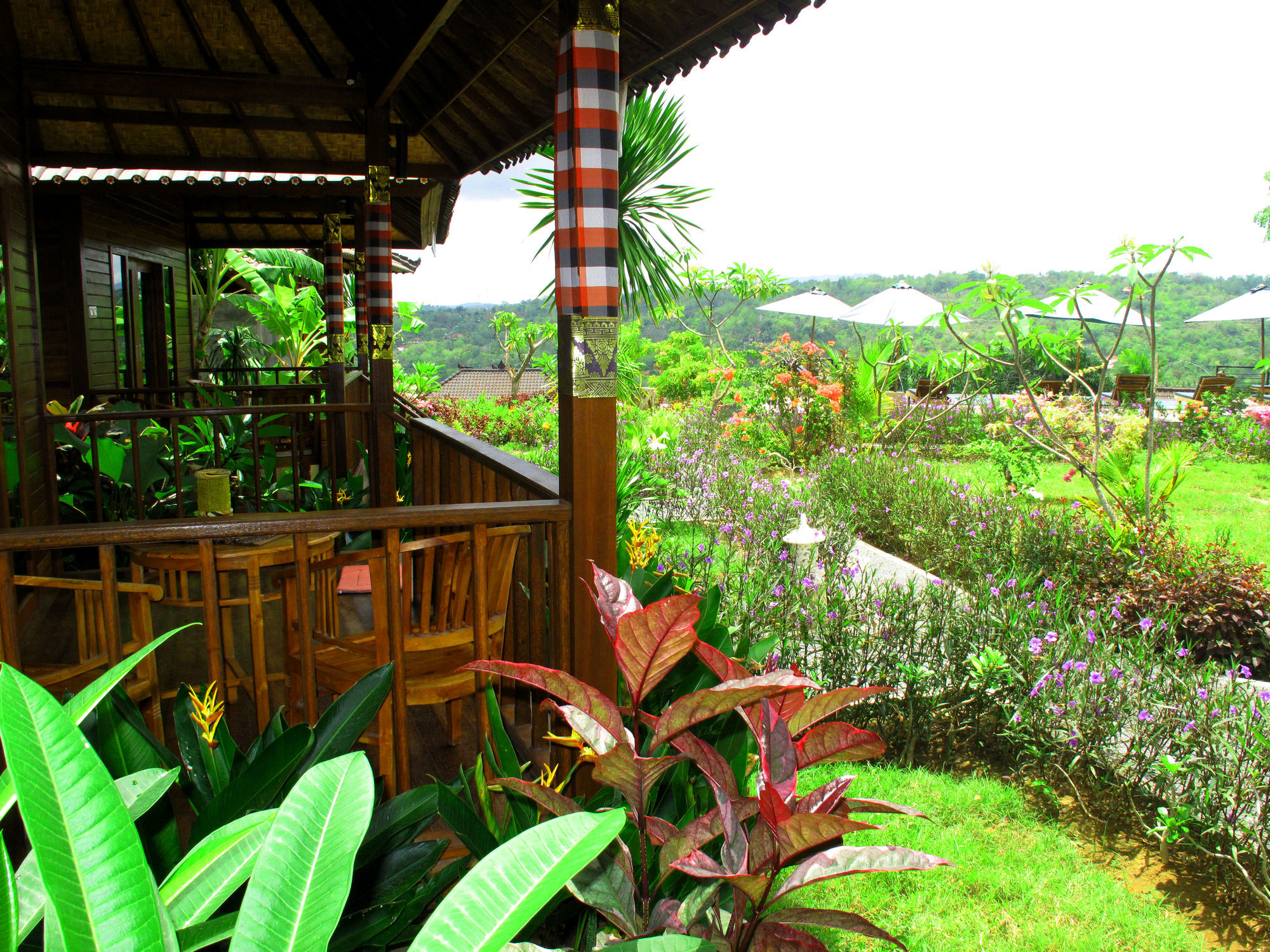 Hotel Dmas Huts Lembongan Exterior foto