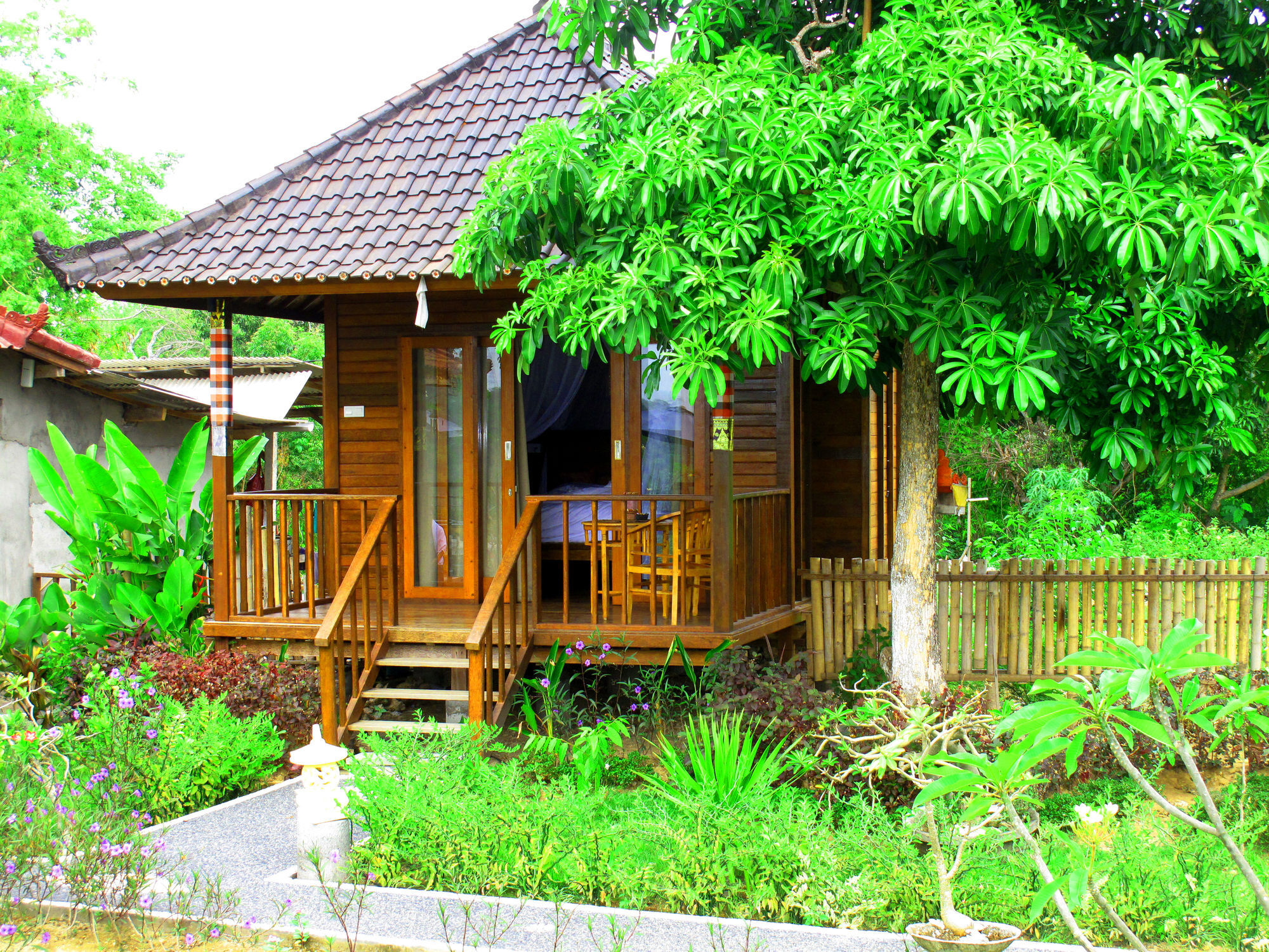 Hotel Dmas Huts Lembongan Exterior foto